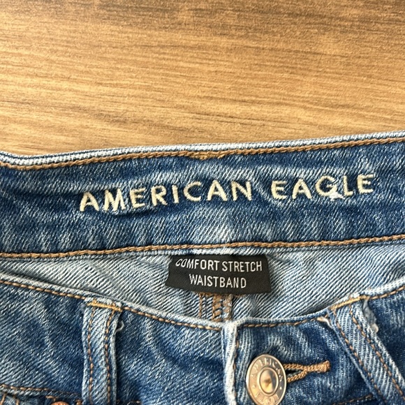 American Eagle Comfort Stretch Waistband Mom Straight Jean Size 000 Regular - Picture 4 of 6
